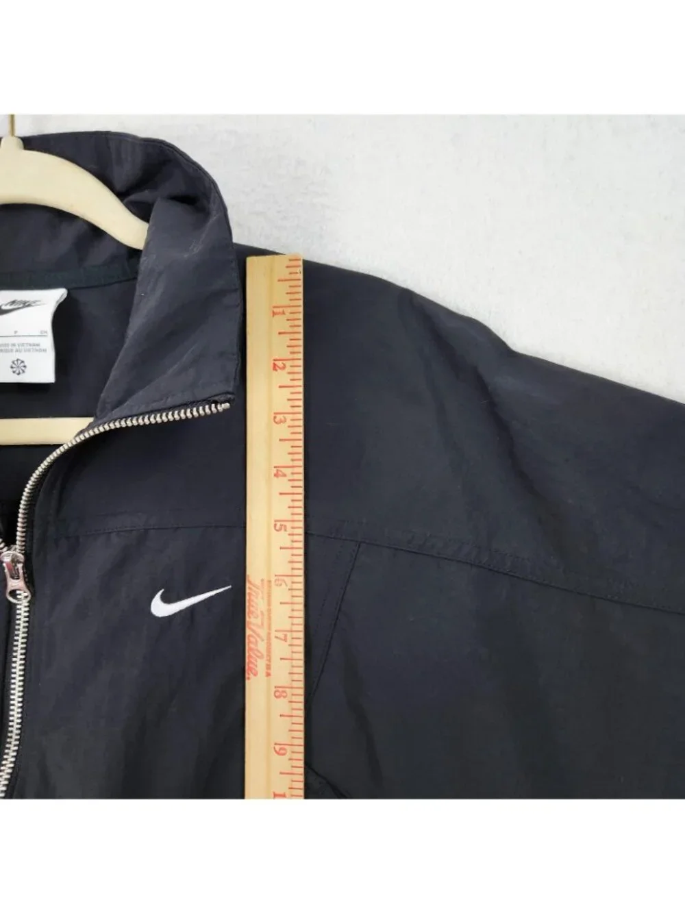 Nike Jacket Womens Small Black Woven Full Zip Lightweight Cropped Windbreaker
